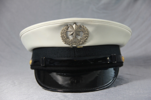 全球海軍軍帽設計對比：傳統與功能的交融