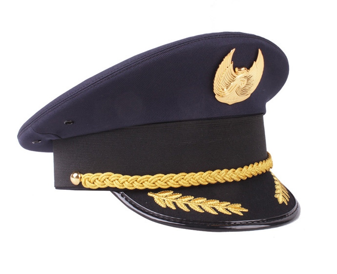 國內(nèi)外民航飛行員大檐帽機(jī)長帽子風(fēng)格與設(shè)計(jì)差異分析