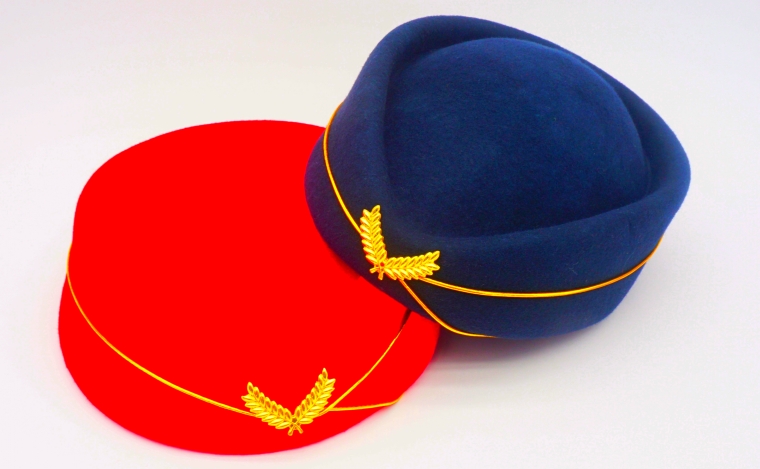 空乘帽子的正確佩戴方式