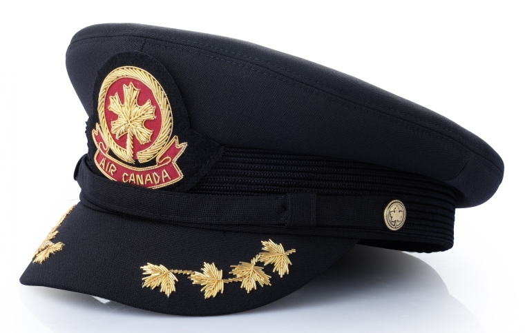 全球各國(guó)機(jī)長(zhǎng)帽差異解析